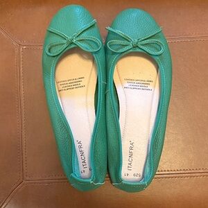Women's Green Ballet Flats